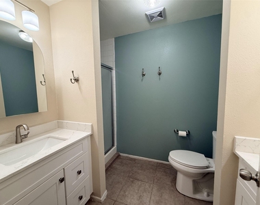 7907 Dunn St - Photo Thumbnail 13