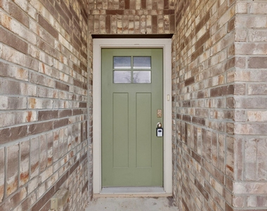 6920 Ranchito Dr - Photo Thumbnail 1