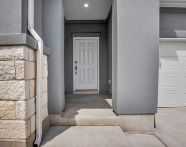 131 Adeline Rd - Photo Thumbnail 3