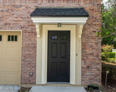 4528r Capital Dome Drive - Photo Thumbnail 2