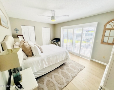 184 Bermuda Court - Photo Thumbnail 17