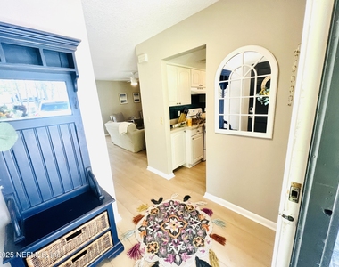 184 Bermuda Court - Photo Thumbnail 3