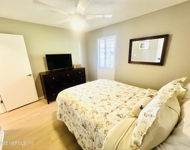 184 Bermuda Court - Photo Thumbnail 20