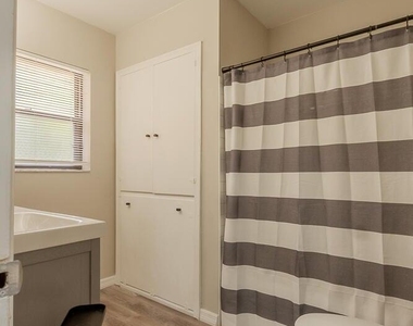 1040 Penman Road - Photo Thumbnail 9