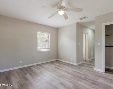 1040 Penman Road - Photo Thumbnail 17