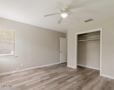 1040 Penman Road - Photo Thumbnail 11