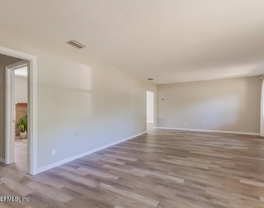 1040 Penman Road - Photo Thumbnail 7