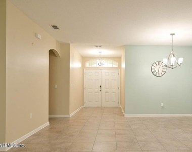 15736 Spotted Saddle Circle - Photo Thumbnail 4