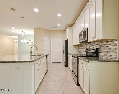 15736 Spotted Saddle Circle - Photo Thumbnail 1