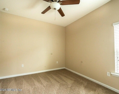 15736 Spotted Saddle Circle - Photo Thumbnail 9