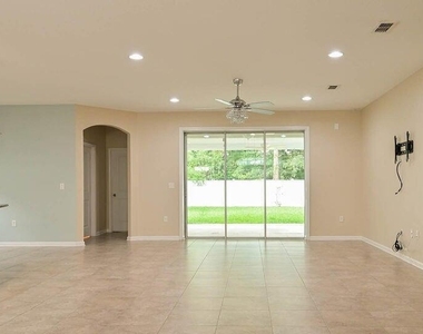 15736 Spotted Saddle Circle - Photo Thumbnail 5