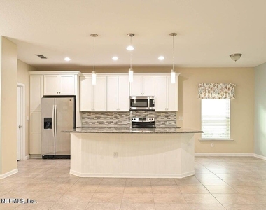 15736 Spotted Saddle Circle - Photo Thumbnail 2
