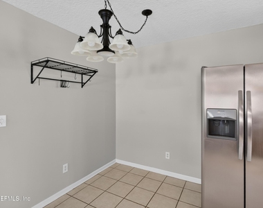 11669 Collins Creek Drive - Photo Thumbnail 18