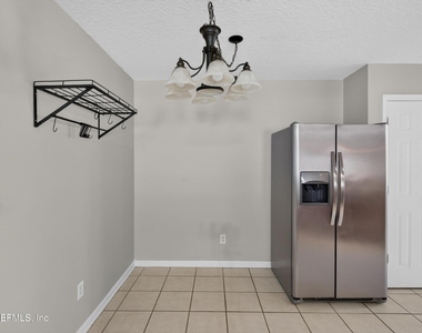 11669 Collins Creek Drive - Photo Thumbnail 17