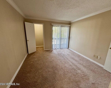 10200 Belle Rive Boulevard - Photo Thumbnail 13