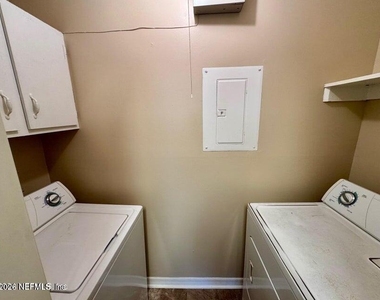 10200 Belle Rive Boulevard - Photo Thumbnail 4