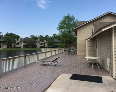 10200 Belle Rive Boulevard - Photo Thumbnail 18