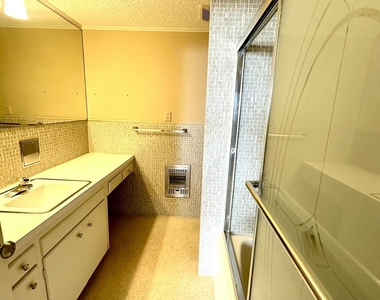 109 South Street - Photo Thumbnail 13