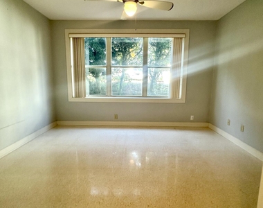 109 South Street - Photo Thumbnail 6