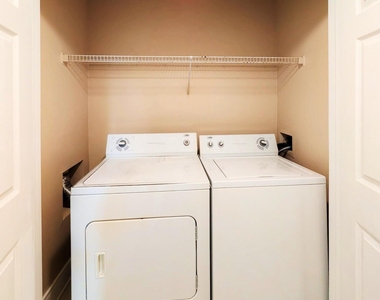 10550 Baymeadows Road - Photo Thumbnail 15