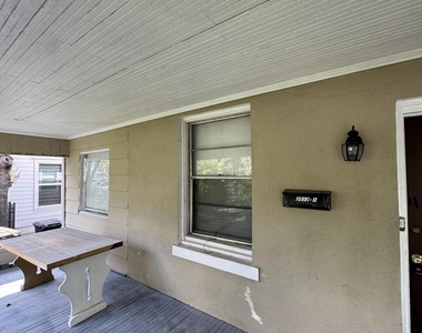 2512 College Street - Photo Thumbnail 1