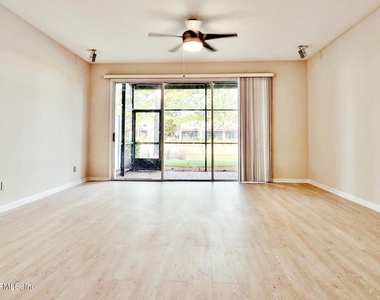 7566 Red Crane Lane - Photo Thumbnail 6
