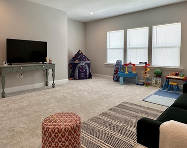 10089 Filament Boulevard - Photo Thumbnail 9