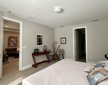10089 Filament Boulevard - Photo Thumbnail 4