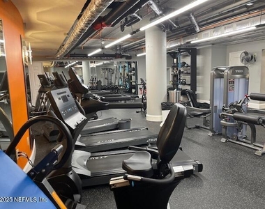 400 E Bay Street - Photo Thumbnail 39