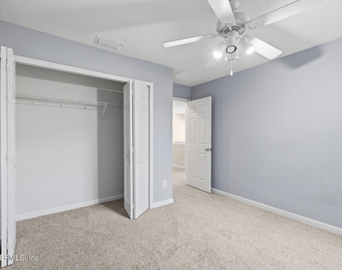 736 Rembrandt Avenue - Photo Thumbnail 15