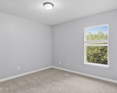 736 Rembrandt Avenue - Photo Thumbnail 13