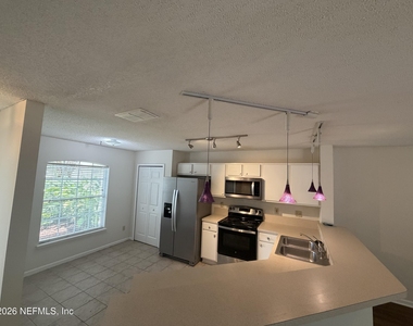 165 Southern Bridge Boulevard - Photo Thumbnail 6