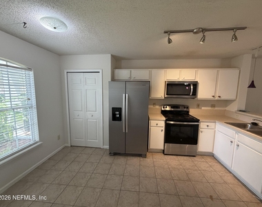 165 Southern Bridge Boulevard - Photo Thumbnail 5