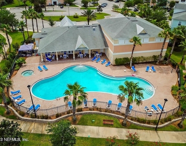 8226 Green Parrot Road - Photo Thumbnail 20