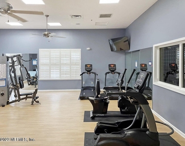 8226 Green Parrot Road - Photo Thumbnail 28