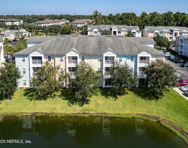 8226 Green Parrot Road - Photo Thumbnail 22