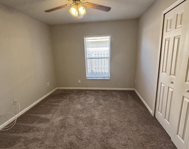 13758 Sea Hawk Street - Photo Thumbnail 29