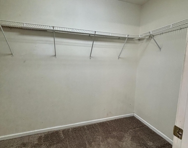 13758 Sea Hawk Street - Photo Thumbnail 22