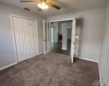 13758 Sea Hawk Street - Photo Thumbnail 27