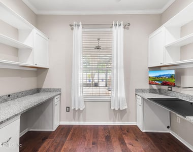4032 Lonicera Loop - Photo Thumbnail 15