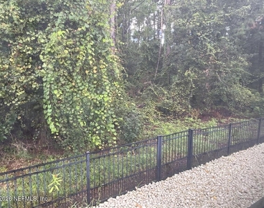 340 Howland Drive - Photo Thumbnail 6