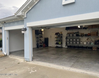 340 Howland Drive - Photo Thumbnail 7