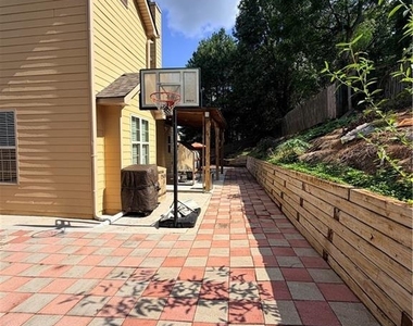 2118 Newbury Oaks Drive - Photo Thumbnail 13