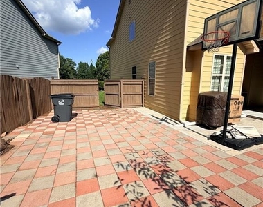 2118 Newbury Oaks Drive - Photo Thumbnail 14