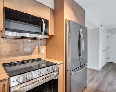 2460 Peachtree Road - Photo Thumbnail 9