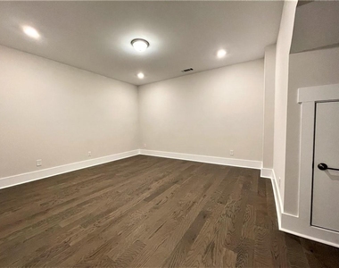 892 Mayfield Road - Photo Thumbnail 50
