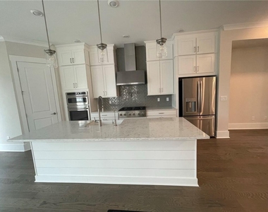 892 Mayfield Road - Photo Thumbnail 6