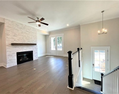 892 Mayfield Road - Photo Thumbnail 3