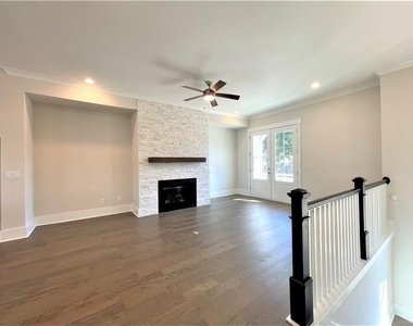 892 Mayfield Road - Photo Thumbnail 2