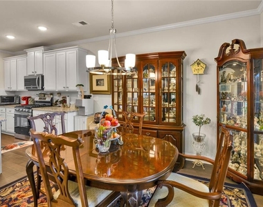 2423 Chene Drive - Photo Thumbnail 12
